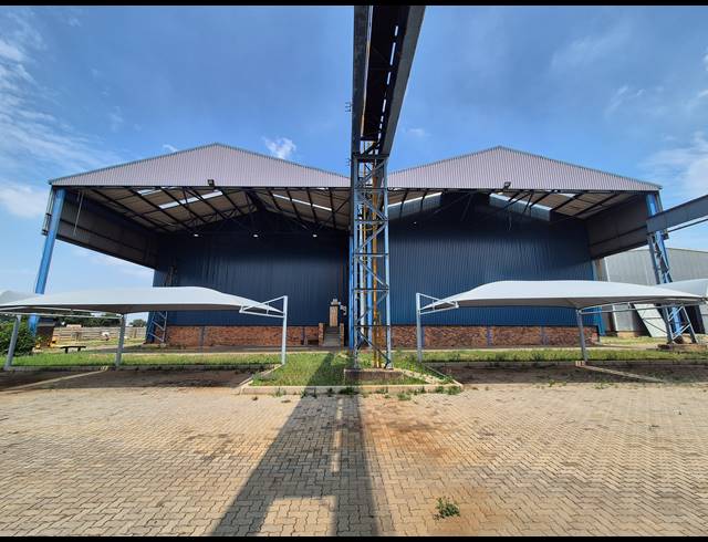 13,580M² WAREHOUSE FOR SALE IN WADEVILLE